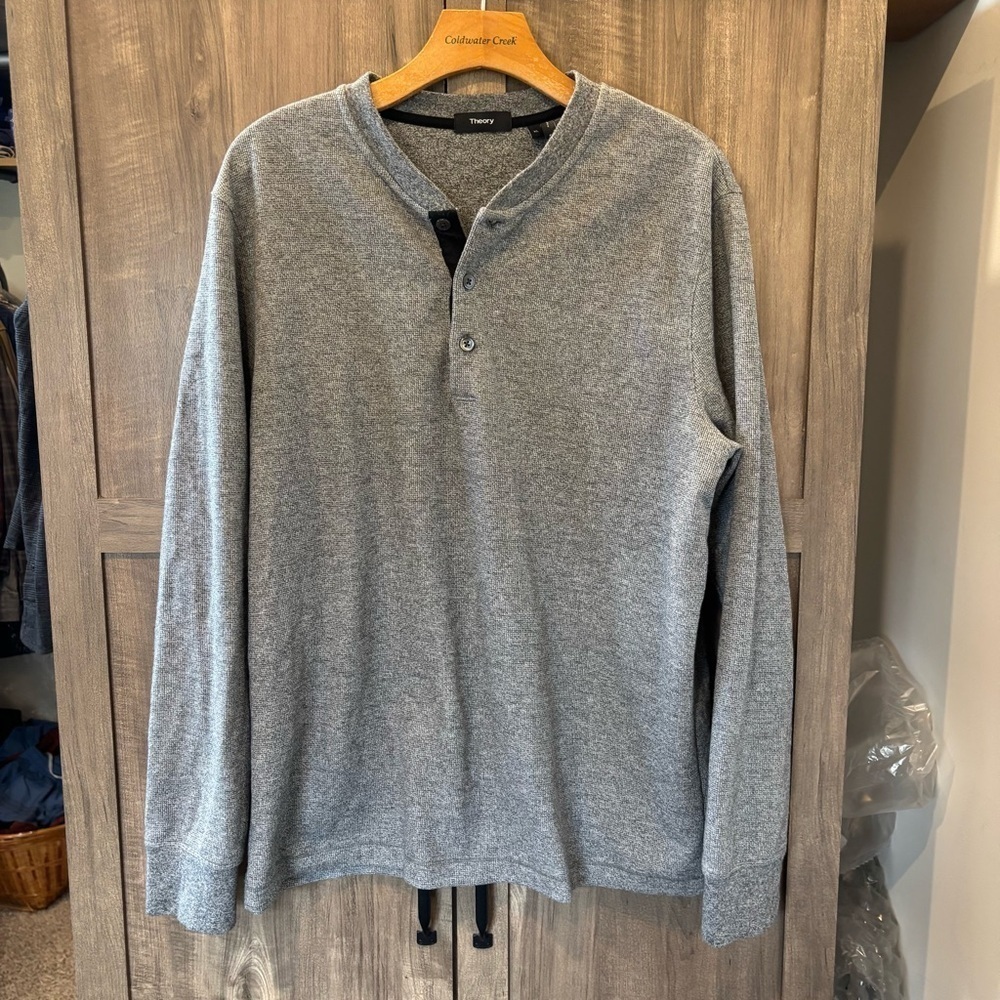 Theory XL Gray Henley Long Sleeve Shirt